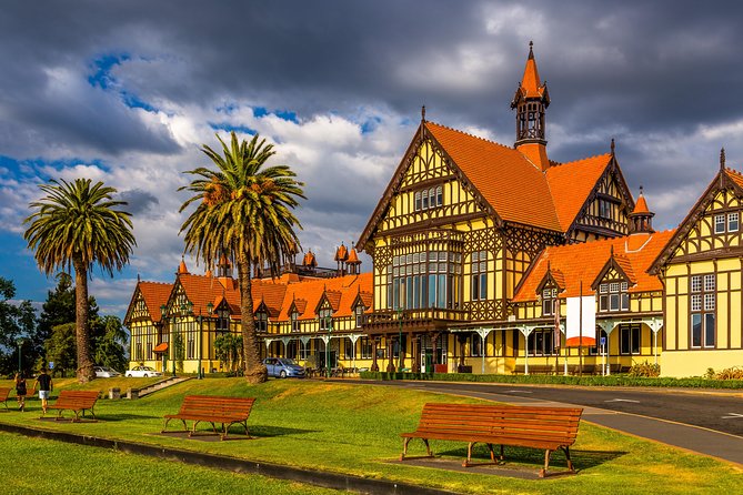 2 Day Waitomo Caves, Hobbiton Movie Set and Rotorua Tour from Auckland - Value for your money: what $1,222.53 actually covers