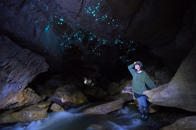 3-Hour Private Photography Tour in Waitomo Caves - Included gear and the post-cave reset you’ll appreciate
