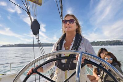America’s Cup 2-Hour Sailing Experience Waitemata Harbour - The boarding moment: safety briefing and the gear you actually need