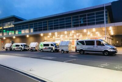 Arrival Transfer: Auckland Airport to Auckland Central City Centre - The shared minivan ride: what “up to 11 travelers” means for you