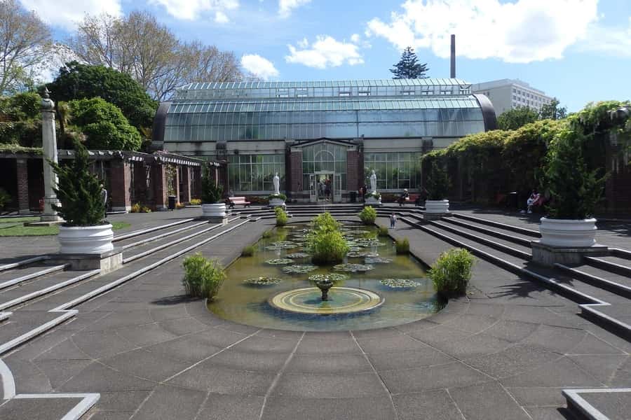 Auckland: Half-Day Scenic Sightseeing Tour - North Head and the WWII Tunnel Stories, Plus Winter Gardens (100+ Years)