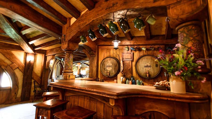 Auckland: Hobbiton, Waitomo Caves, and Rotorua 1-Way Tour - Key Highlights Worth Booking