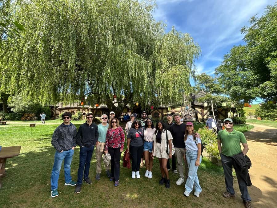 From Auckland: Hobbiton Movie Set Small Group Tour - Stops on the way back: desserts, ice cream, and time to breathe