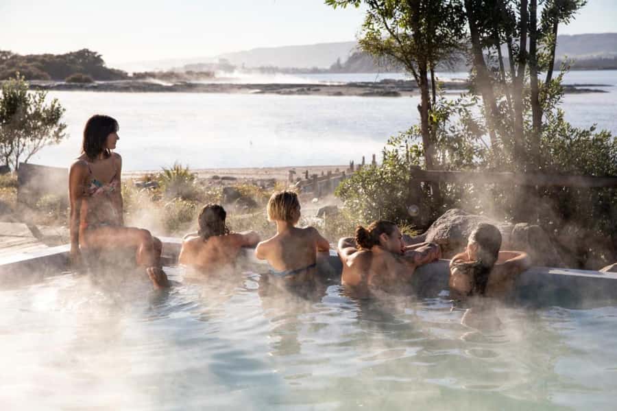From Auckland: Rotorua Māori Village & Activity Combinations - Whakarewarewa Village: living Māori culture and that big performance moment