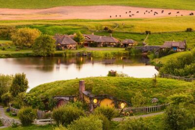 Hobbiton Movie Set Tour with lunch from Auckland - Meeting at 102 Hobson Street: avoid the most common snag