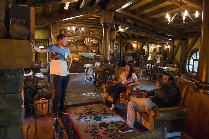 Hobbiton Movie set & Waitomo Caves Small Group Tour From Auckland - Should You Book This Hobbiton and Waitomo Day Trip?