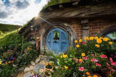Hobbiton & Rotorua Small Group Day Tour inc Te Puia from Auckland - Hobbiton Movie Set: the guided 12-acre Shire experience